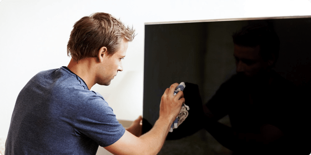 Tout savoir sur l'entretien et le nettoyage des téléviseurs QLED